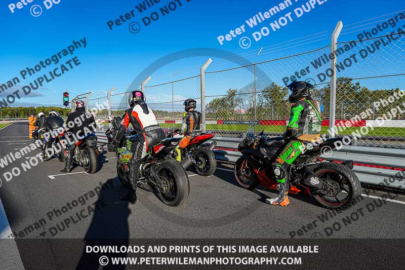 donington no limits trackday;donington park photographs;donington trackday photographs;no limits trackdays;peter wileman photography;trackday digital images;trackday photos